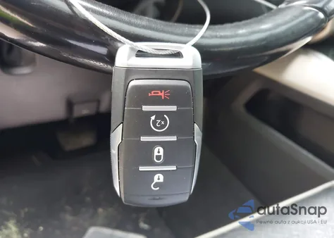 2021 Ram 1500 Laramie 4X2 5'7 Box из США, поврежденный, VIN 1C6RREJT7MN608679